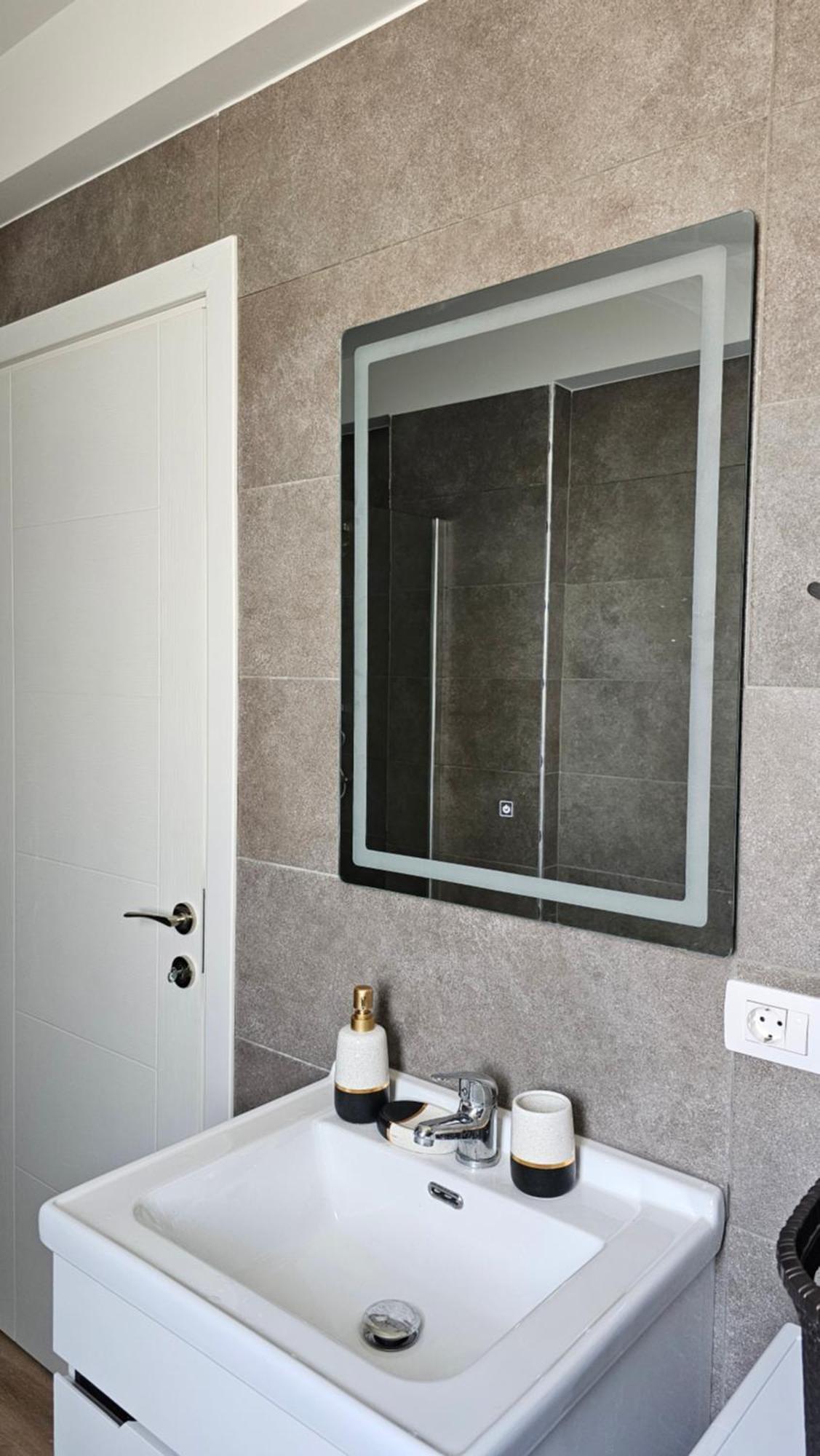 Tirana Airport Apartment Eksteriør bilde
