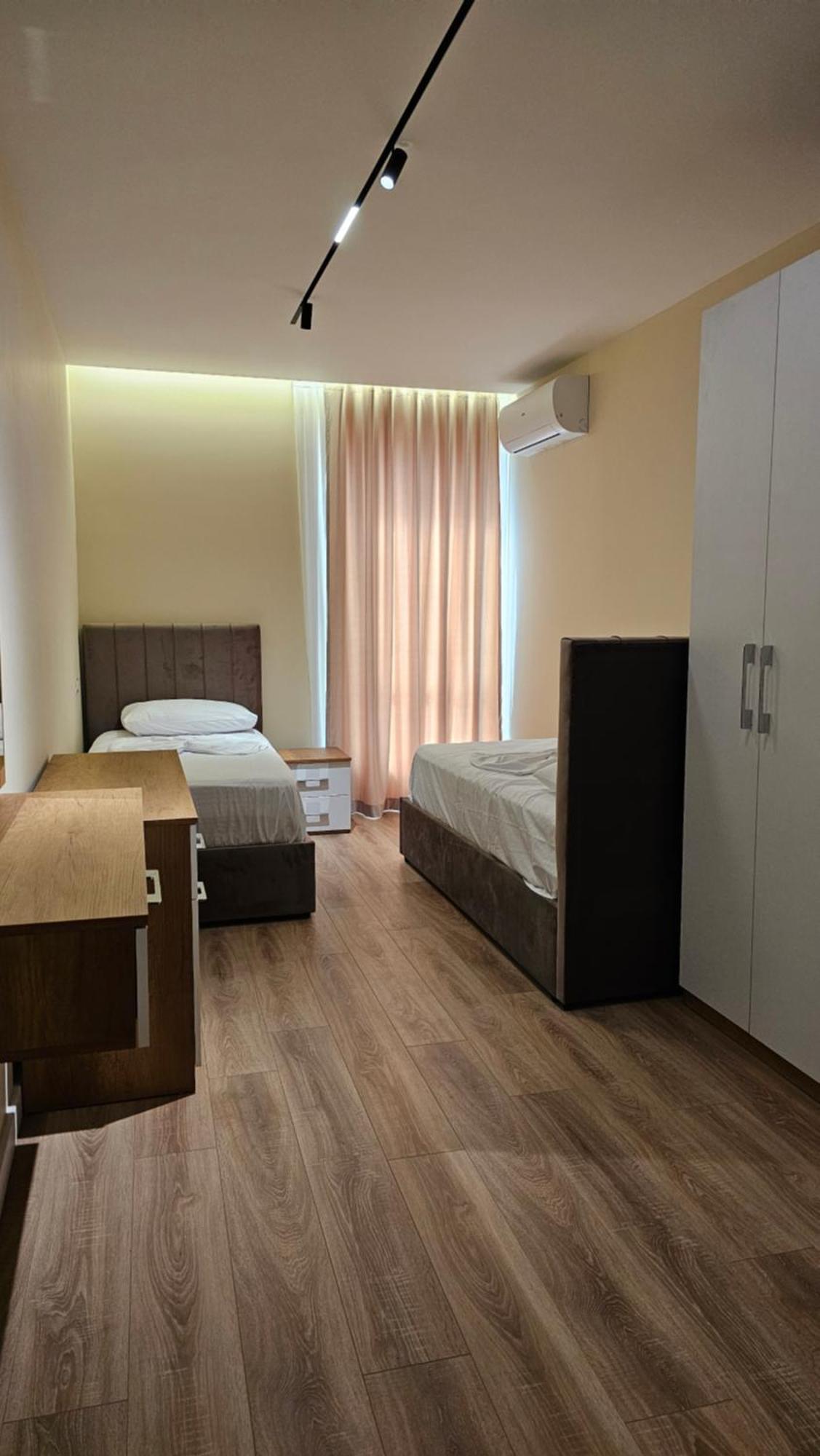 Tirana Airport Apartment Eksteriør bilde