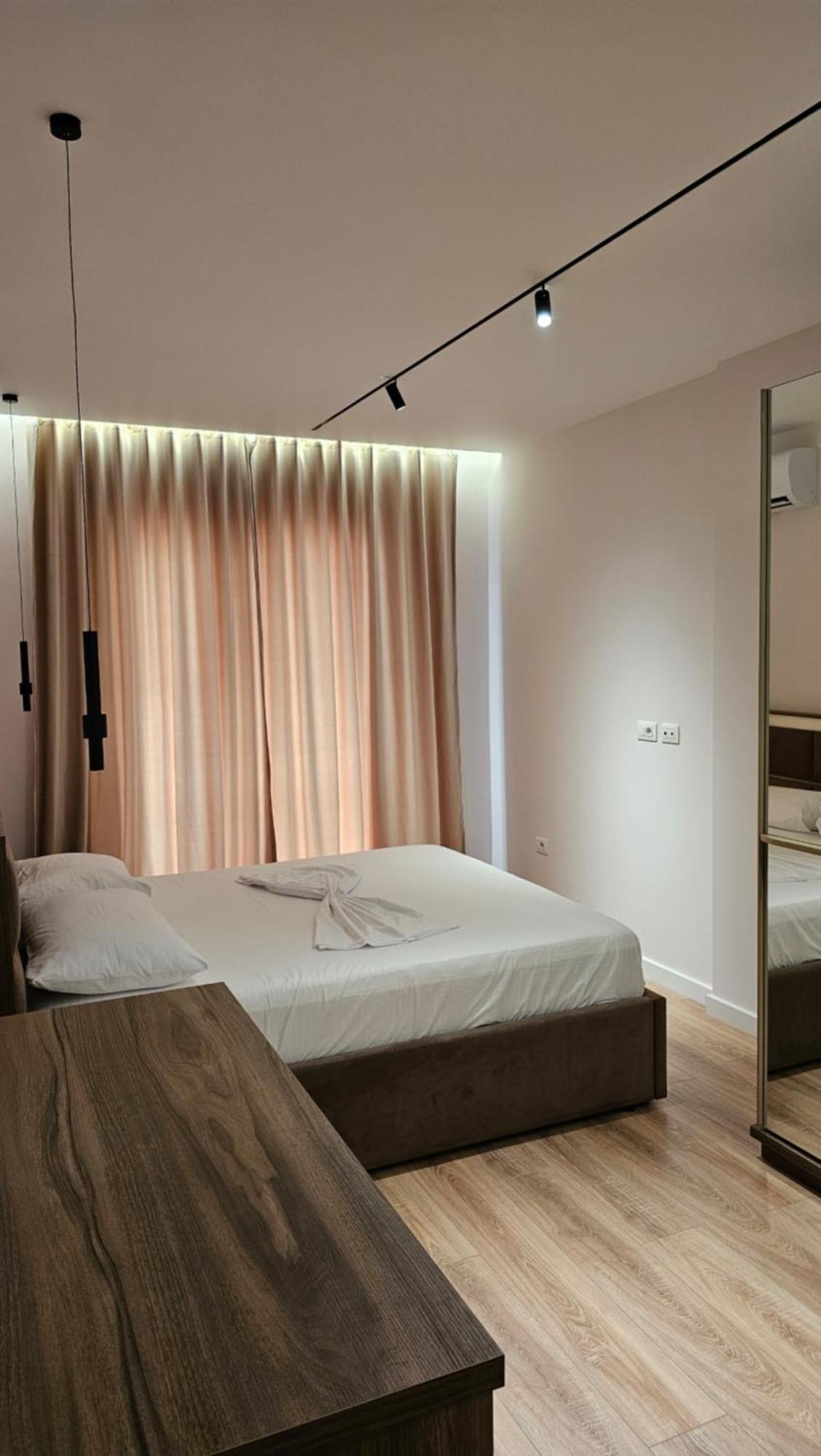 Tirana Airport Apartment Eksteriør bilde